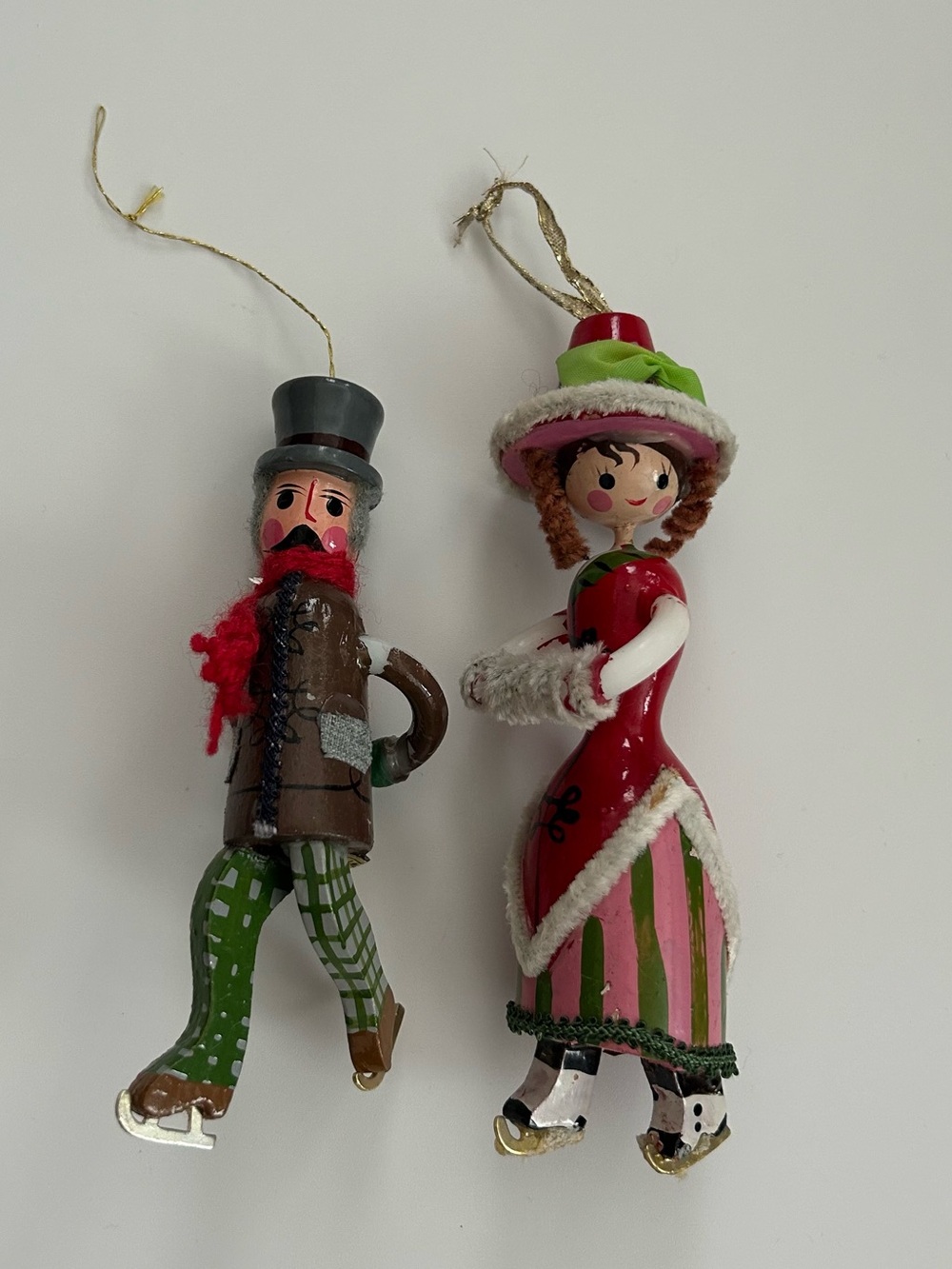 Vintage Kurt Adler Victorian Ice Skaters Man & Woman 2 Wooden Christmas Ornament